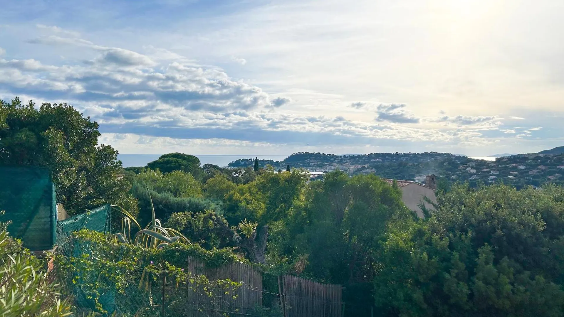 Apartment Vue Mer, Piscine, Terrasse Privee Et Clim Cavalaire-sur-Mer