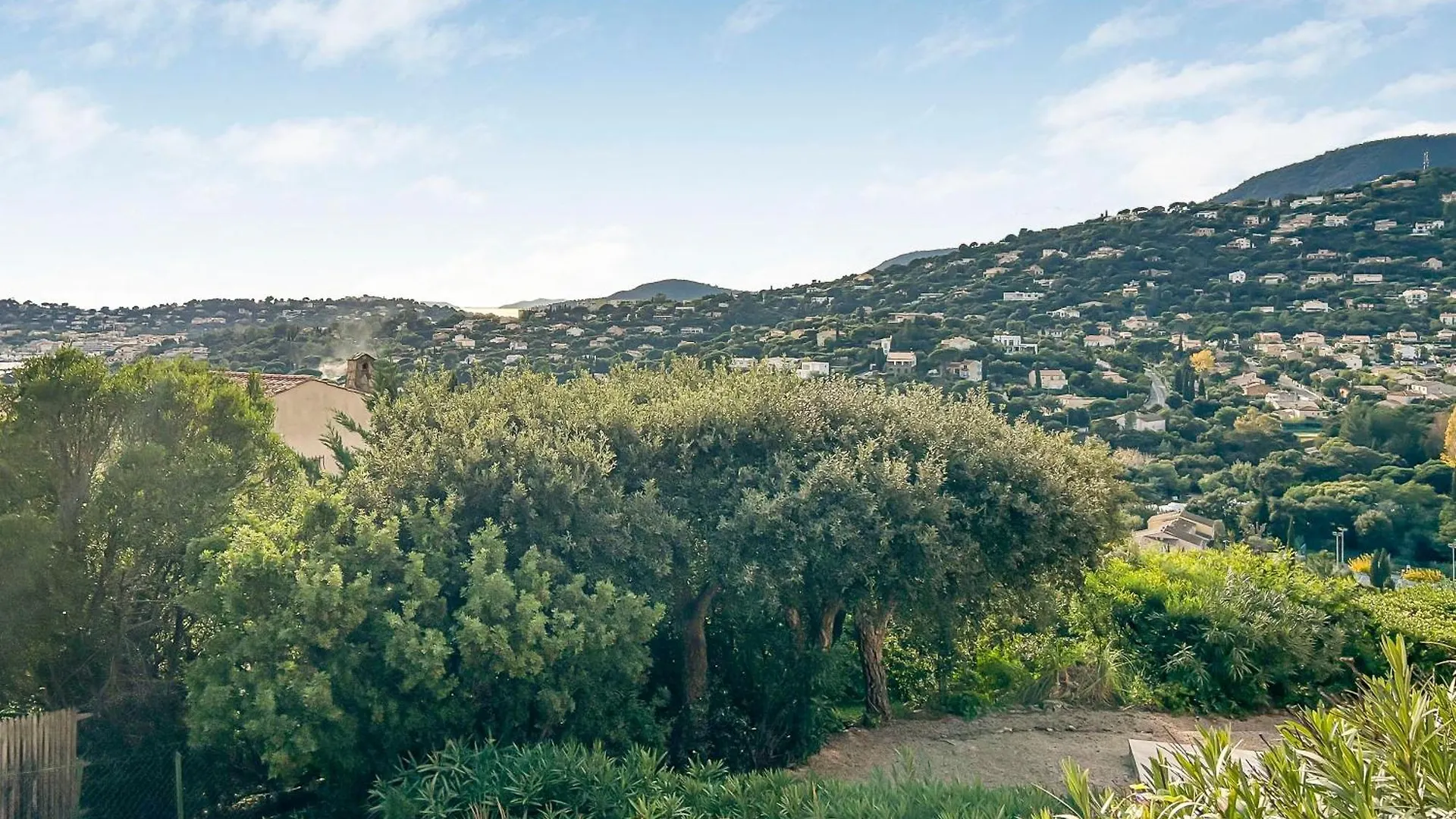 קבלייר-סור-מר Vue Mer, Piscine, Terrasse Privee Et Clim צרפת